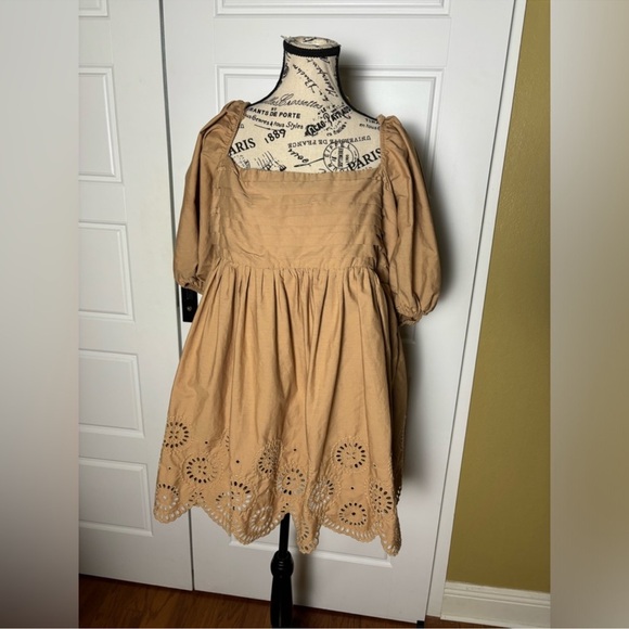 Emerson Abercrombie Puff Sleeve Babydoll Dress in Camel Brown - Picture 4 of 5